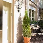 Dwupoziomowe Na Starym Miescie Two-story Old Town Retreat *