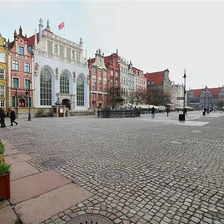 Dwupoziomowe Na Starym Miescie Two-story Old Town Retreat