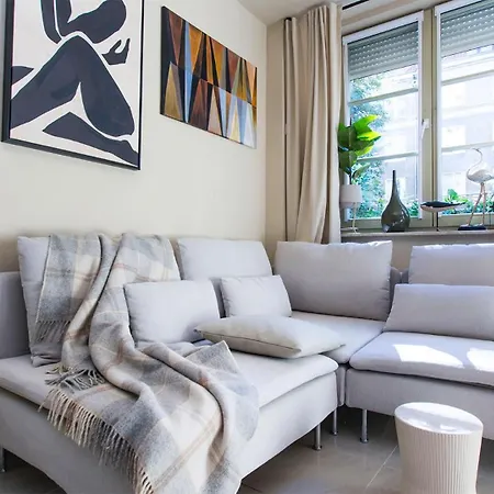 Dwupoziomowe Na Starym Miescie Two-story Old Town Retreat *