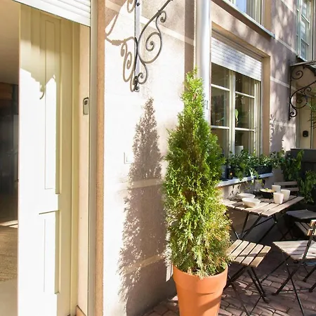 Dwupoziomowe Na Starym Miescie Two-story Old Town Retreat *