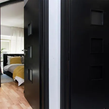 Dwupoziomowe Na Starym Miescie Two-story Old Town Retreat