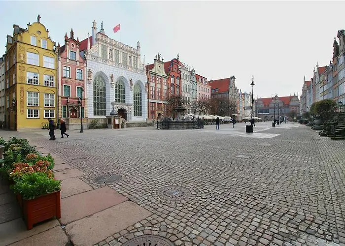 Dwupoziomowe Na Starym Miescie Two-story Old Town Retreat