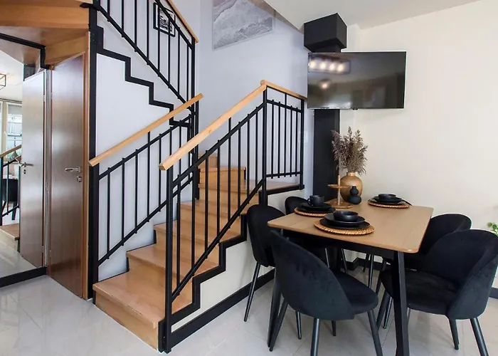 Appartement Dwupoziomowe Na Starym Miescie Two-story Old Town Retreat *