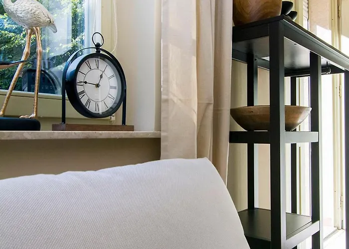 Dwupoziomowe Na Starym Miescie Two-story Old Town Retreat