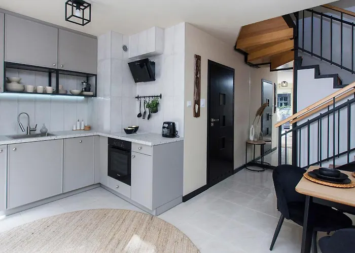 Dwupoziomowe Na Starym Miescie Two-story Old Town Retreat Διαμέρισμα *