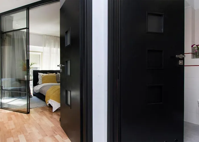 Dwupoziomowe Na Starym Miescie Two-story Old Town Retreat